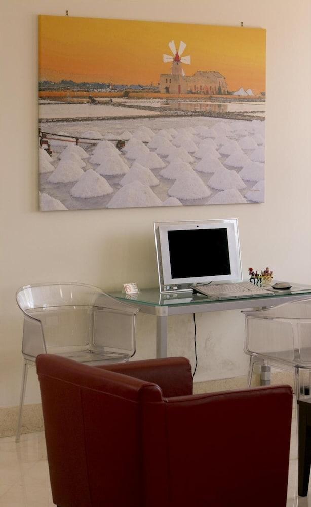 Hotel Tiziano Trapani Luaran gambar