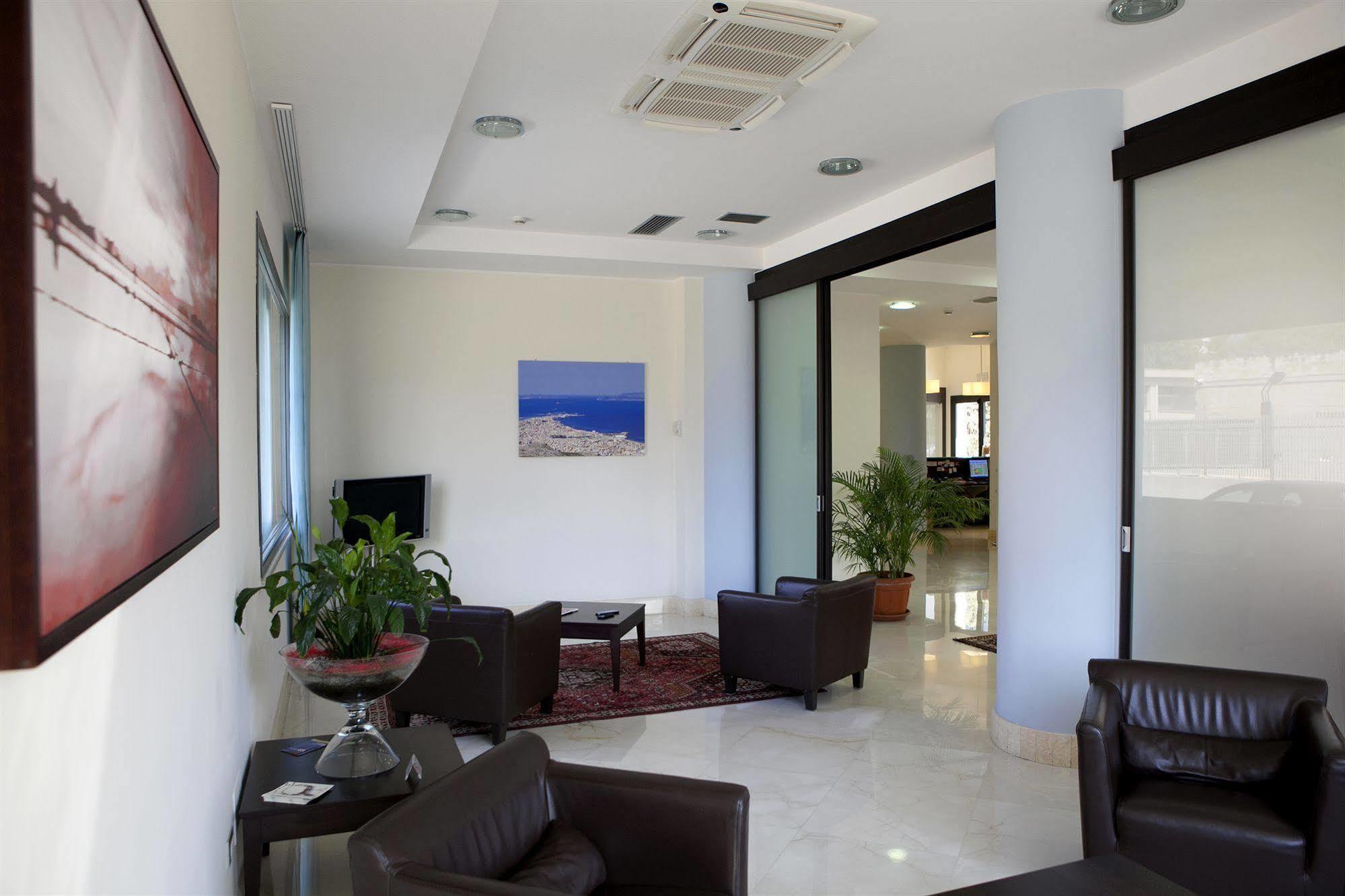 Hotel Tiziano Trapani Luaran gambar